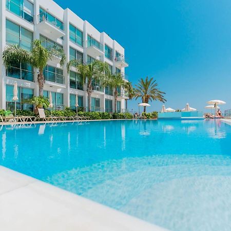Laila - Coralli Beachfront Apartment Protaras Exterior foto