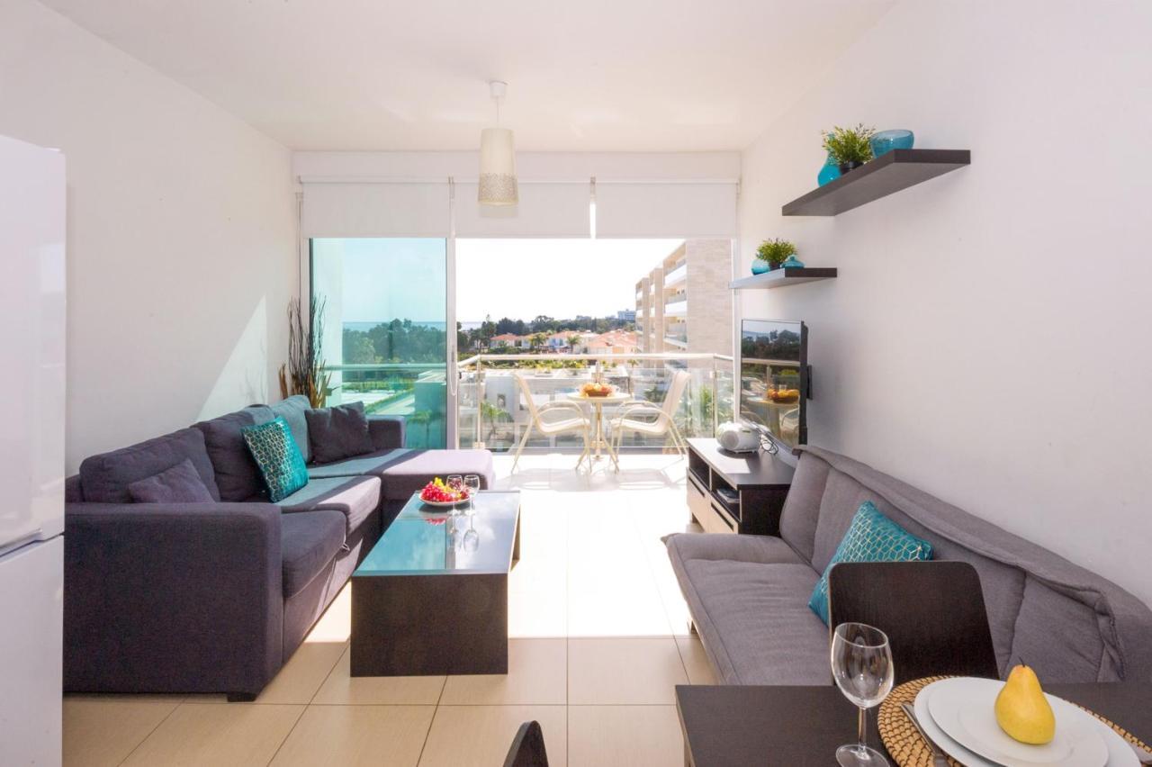 Laila - Coralli Beachfront Apartment Protaras Exterior foto